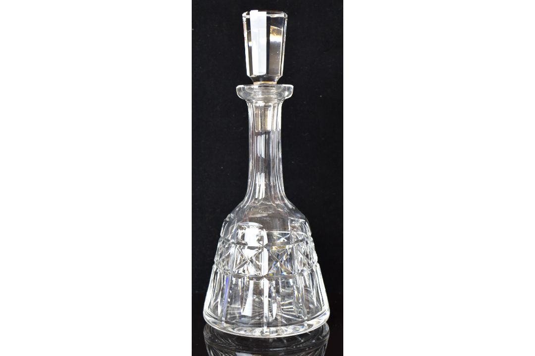 Waterford Crystal Kylemore cut glass decanter (32cm tall) and six wine glasses (17.5cm tall) - Image 2 of 8