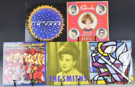 Large collection of approximately two hundred and eighty 7