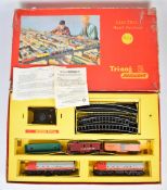 Tri-ang 00 gauge model railway R3LX train set, in original box.