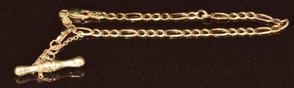 A 9ct gold bracelet with T bar charm, 3.8g, 18cm