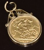 A 1915 gold half sovereign in 9ct gold pendant mount, 5g