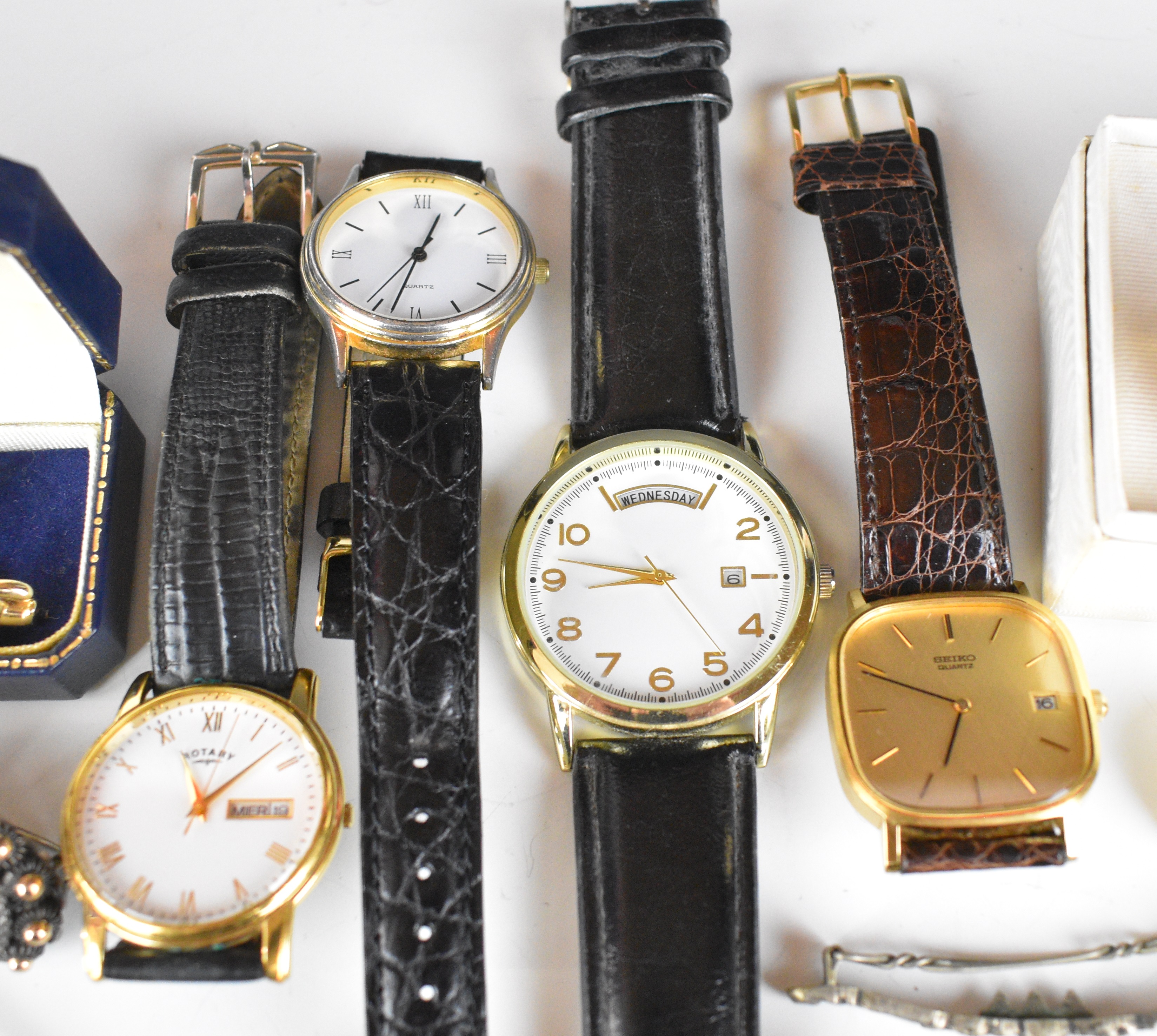 A collection of jewellery and watches including Raymond Weil watch, coral necklace, silver - Image 6 of 12