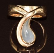 A 9ct gold ring set with hardstone, 7.9g, size K