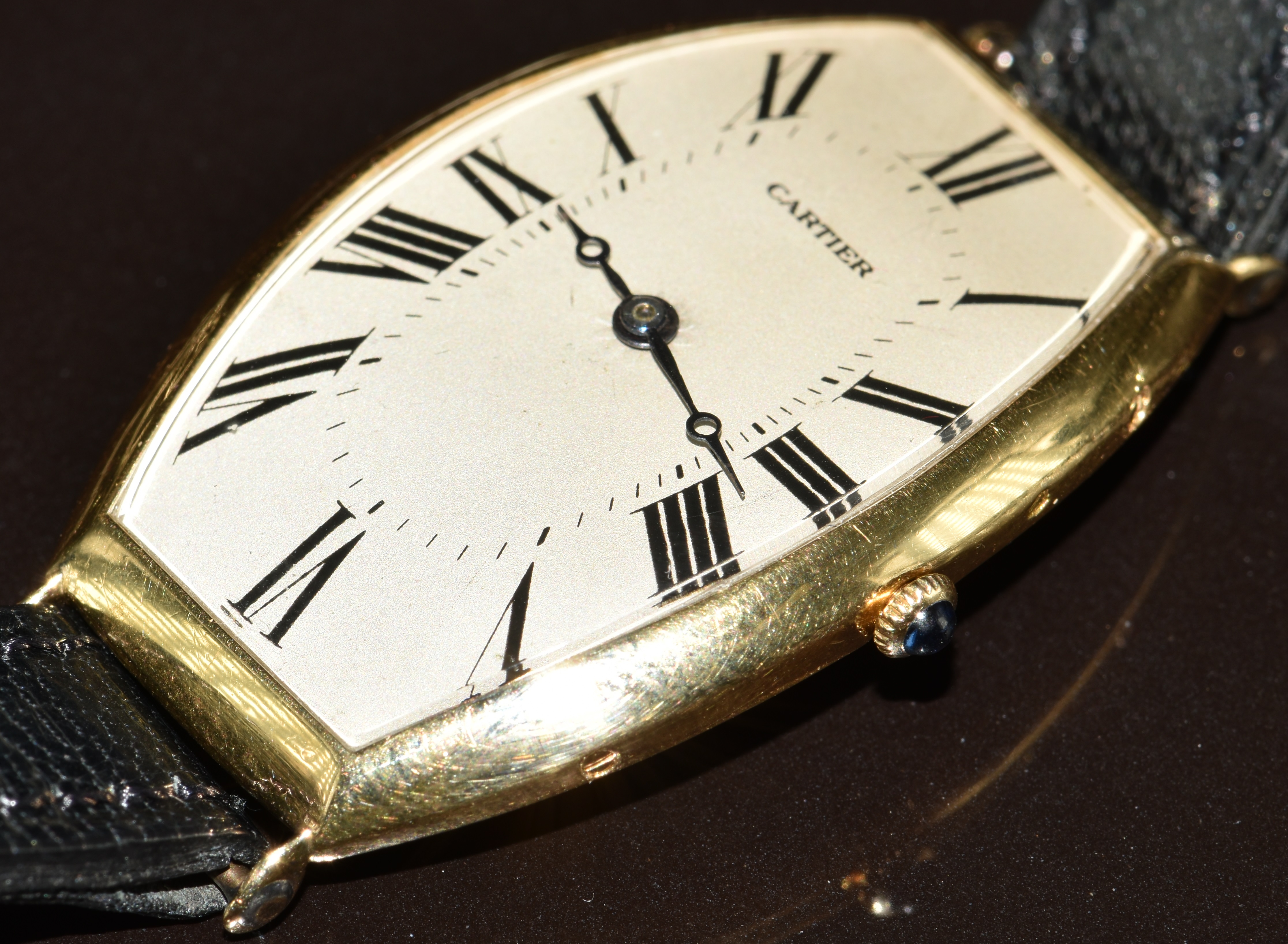 Cartier Tonneau 18ct gold gentleman's wristwatch with blued Breguet hands, silver dial, sapphire set - Image 6 of 14