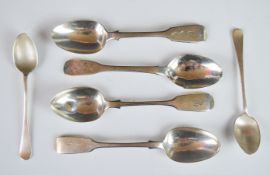 Georgian, Victorian and later hallmarked silver spoons, length of longest 14cm, weight 102g