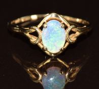A 14k gold ring set with an opal, 1.2g, size N