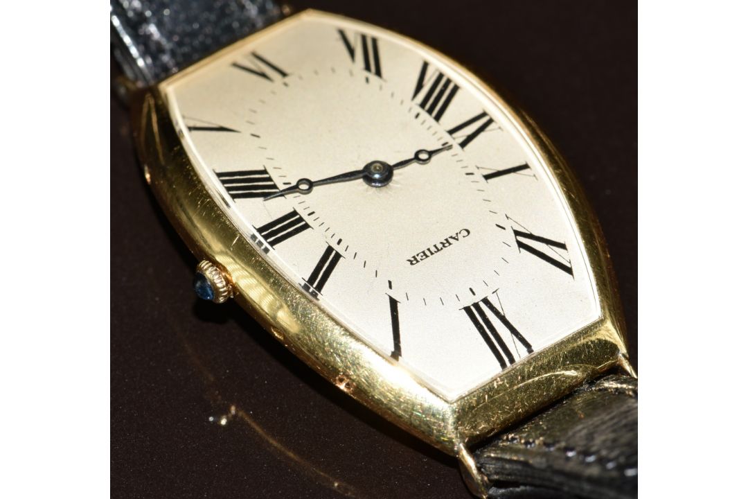 Cartier Tonneau 18ct gold gentleman's wristwatch with blued Breguet hands, silver dial, sapphire set - Image 7 of 14