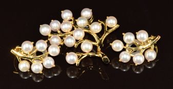 An 18k gold brooch in a foliate design set with cultured pearls, with matching earrings, 22.7g