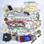 A collection of jewellery including Victorian brooch, two silver rings, rolled gold necklace,