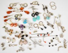 Thirty- eight pairs of silver earrings including amber, agate, pearl, amethyst, etc, 250g