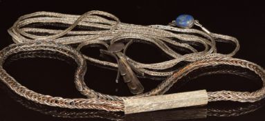 A white metal belt / necklace made by Gordon James (158g, 77cm) and a white metal necklace with