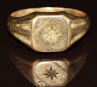 A 9ct gold signet ring, 3.8g, size Q