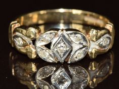 A 9ct gold ring set with diamonds, 2.3g, size O