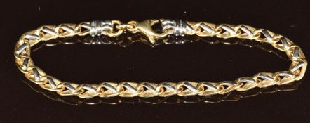 An 18k gold bi-coloured bracelet, 13g, 19cm