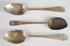 Three Georgian hallmarked silver Old English pattern table spoons including a pair, London 1833,