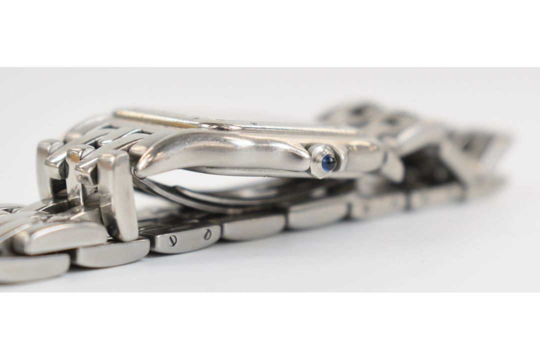 Cartier Panthère wristwatch ref. 1300 with date aperture, blued hands, black Roman numerals, - Image 8 of 9