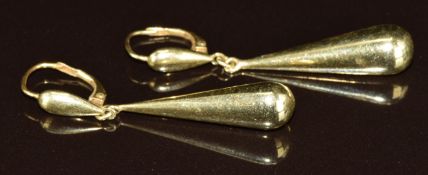 A pair of 14k gold earrings, 3.2g, 4.2cm