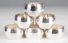 Set of six Bremer Silberwarenfabrik German 800 grade silver napkin rings, weight 186g