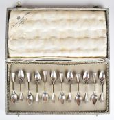 J.M. van Kempen & Son Amsterdam cased set of 12 Dutch silver tea or coffee spoons, length 8.5cm,