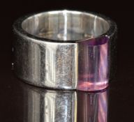 Gucci 18k white gold ring set with an amethyst, 15g, size L