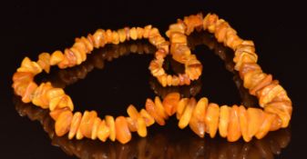 Baltic amber necklace made up of irregular beads, 110g, 70cm