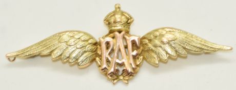 Charles Horner Royal Air Force 9ct gold sweetheart brooch, wingspan 6cm