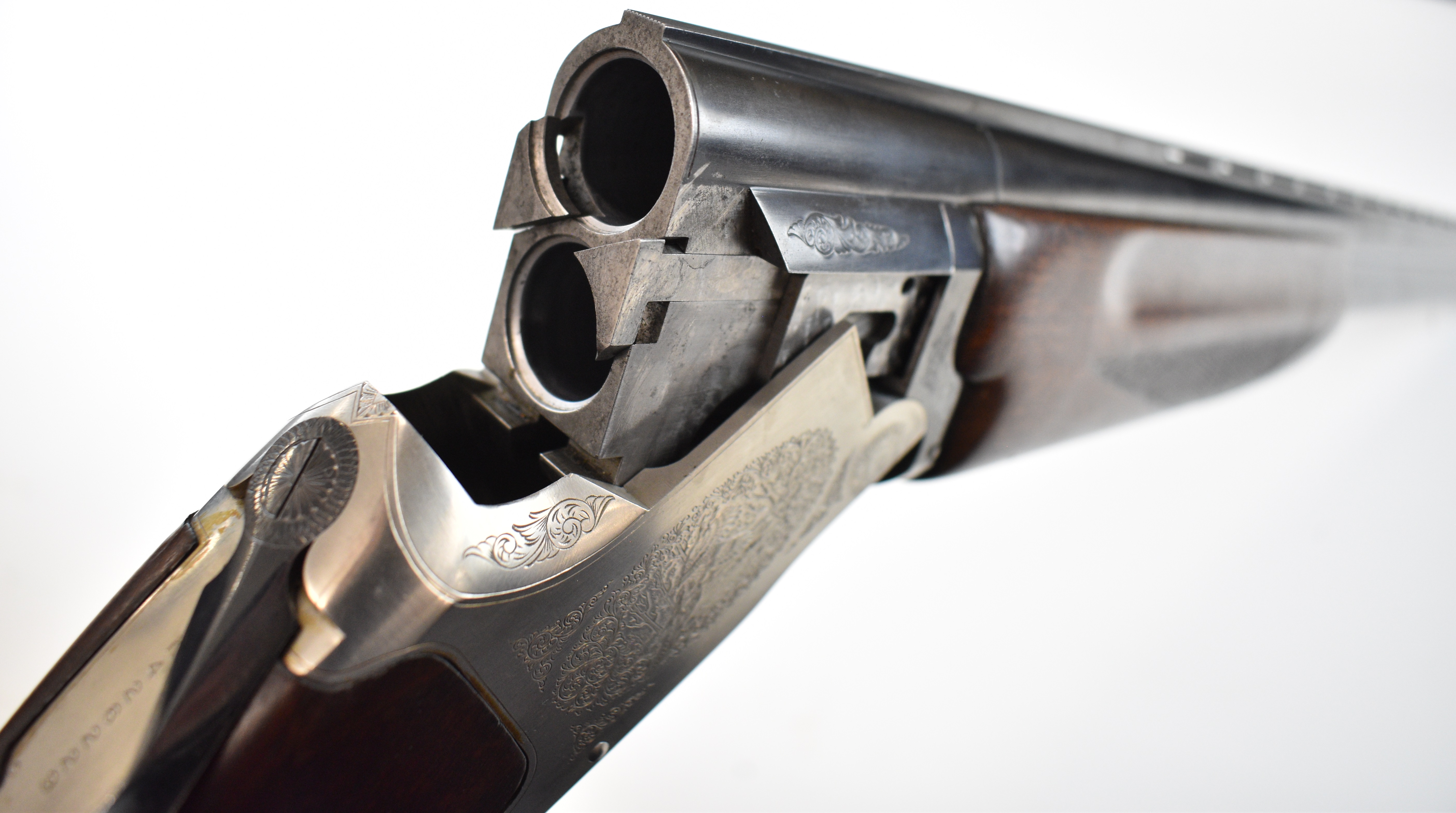 Winchester 101 XTR Lightweight 12 bore over and under ejector shotgun with engraved scenes of - Image 27 of 27