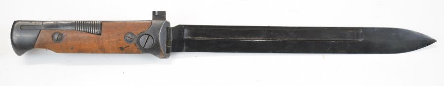 Italian WW2 1938 pattern folding bayonet stamped 388 to pommel with 19.5cm folding blade. PLEASE
