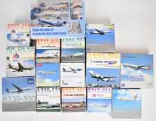 Fifteen Dragon 1:400 scale diecast model aeroplanes to include American Airlines B737-823,