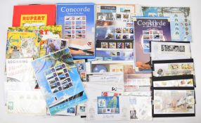 GB collection of loose first day covers and coin covers, some signed including Raymond Briggs and