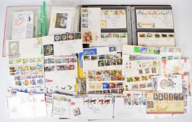 GB first day covers collection in three folders and loose, 1980's to 2000's