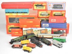 Five 00 gauge model railway locomotives by Hornby, Graham Farish and Airfix to include GWR and BR