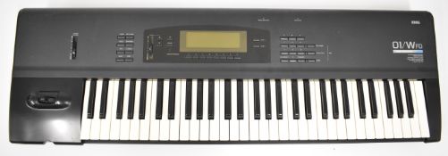 Korg 01/WFD Music Workstation 61 key digital keyboard / synthesizer, length 105cm.
