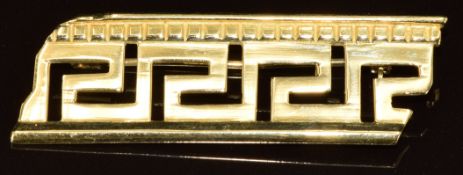 An 18ct gold Greek Key brooch, 10.8g, 5cm