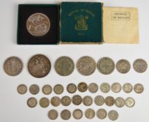 Coinage to include 1951 Festival of Britain crown, approximately 82g of pre 1920 silver coinage