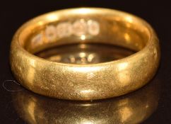 A c1900 22ct gold wedding band / ring, 7.4g, size L/M