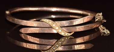 Victorian 9ct rose gold bangle set with pearls, Chester 1890, 6g, 5.4 x 4.5cm