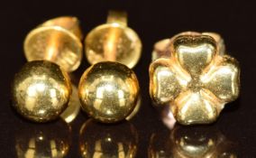 A pair of 18k gold earrings and a single 18k gold earring, 1.8g