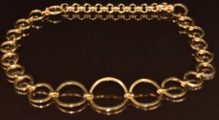 A 9ct gold Italian necklace made up of graduated circular links, 23.8g, 42cm