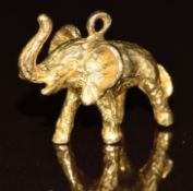 A 9ct gold pendant/ charm in the form of an elephant, 4.5g