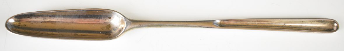 Ebenezer Coker Georgian hallmarked silver double ended marrow scoop, London, date letter indistinct,