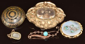 Victorian mourning brooch engraved 'John Beard Kington died Jan 24th 1860 aged 67 years', another