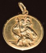 A 9ct gold St Christopher pendant, 3.9g, 2.7cm