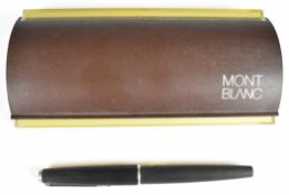 Montblanc 220 fountain pen with brushed wood grain effect barrel and cap, steel fittings and 14ct
