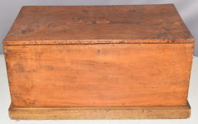 19thC elm single plank twin handled chest, W87 x D49 x H43cm