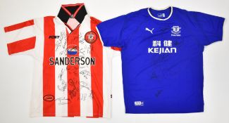 Everton F.C. signed replica home shirt 2003 autographed by eight players including Brian Harris with