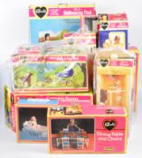 Thirteen Pedigree Sindy accessory and furniture sets to include Magic Cooker, Swimming Pool, Walk in