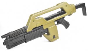 Icons 1:1 scale prop replica 'Aliens' M41-A  Background Pulse Rifle, limited edition numbered 79