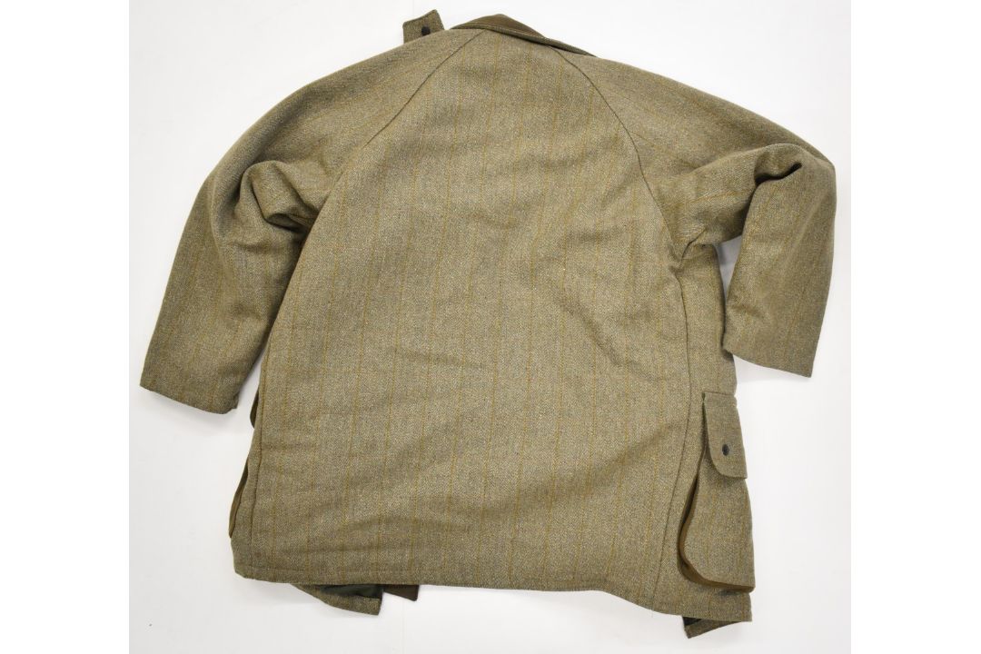 Two Bronte gentleman's tweed jackets, one a shooting jacket the other an overcoat, both size medium. - Image 7 of 7
