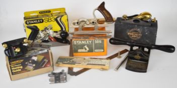 Woodworking planes and tools comprising Stanley or similar 12 ½ scraper plane, Stanley No 50 in